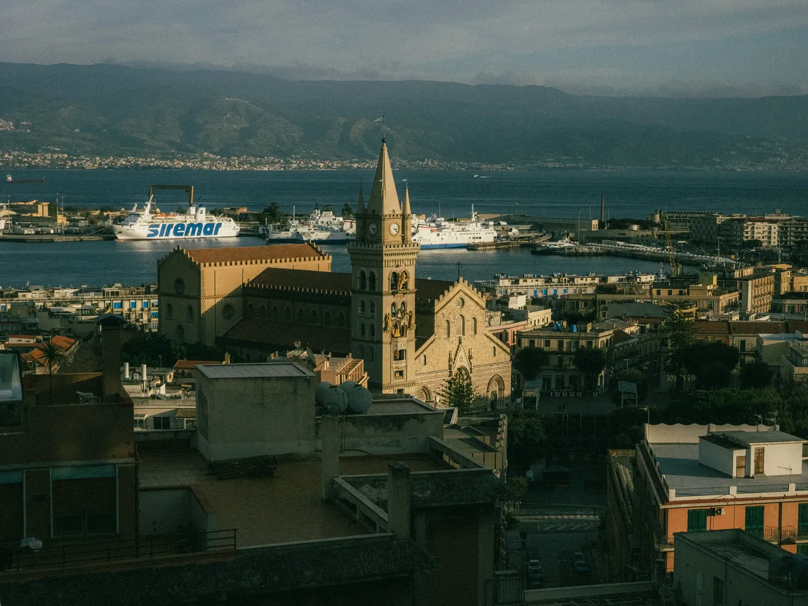 Stadtansicht von Messina – Medizinstudium in Messina